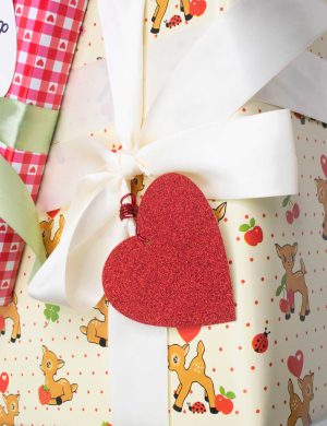 Red Glitter Heart Hangtag – Set of 10