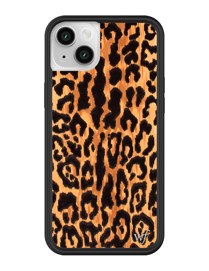 LEOL14-Leopard-Love-iPhone-14-Case-01.jpg