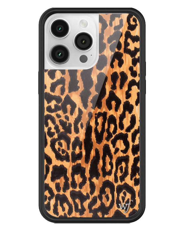 LEOL14PM-Leopard-Love-iPhone-14-Pro-Max-Case-01.jpg