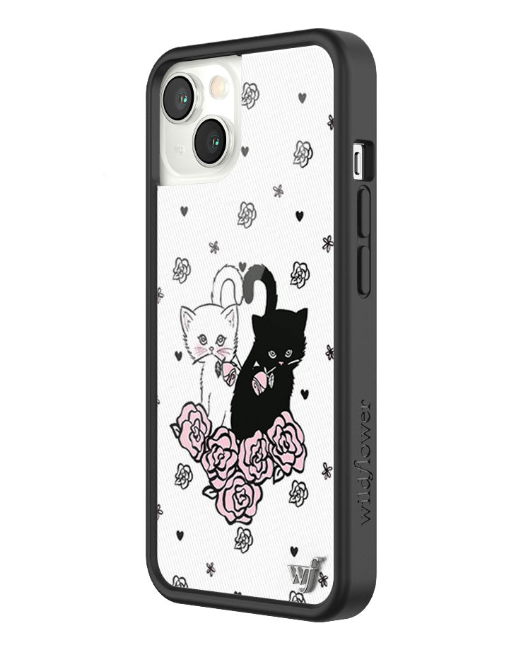 MGAR2013-Black-and-White-Kittens-iPhone-13-Case-02_ecee3cef-3393-40d5-9f4c-e5f2125f579a.jpg